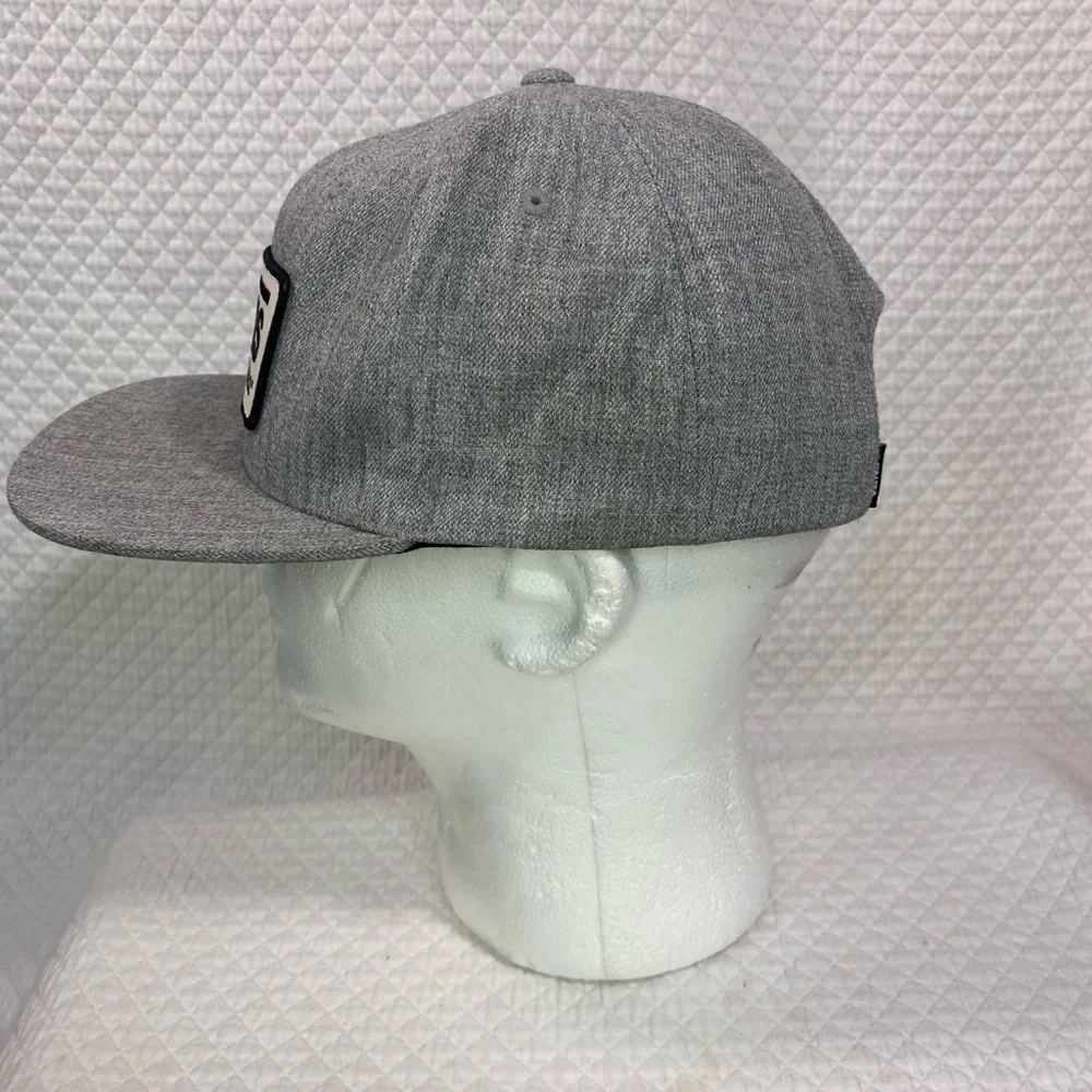 VANS “OFF THE WALL” HAT - Picture 5 of 7